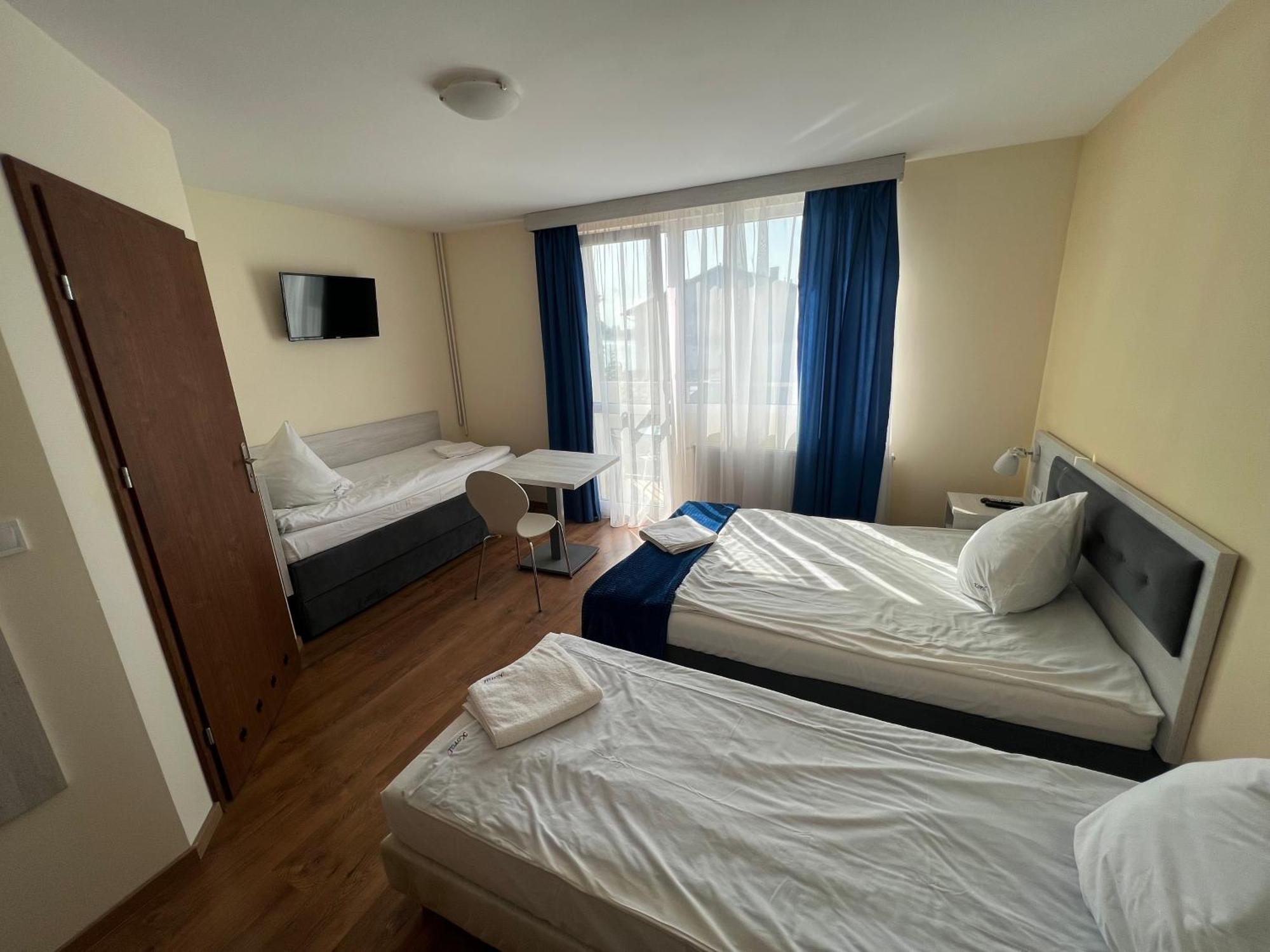 Dom Wczasowy Koral Dziwnow Bagian luar foto
