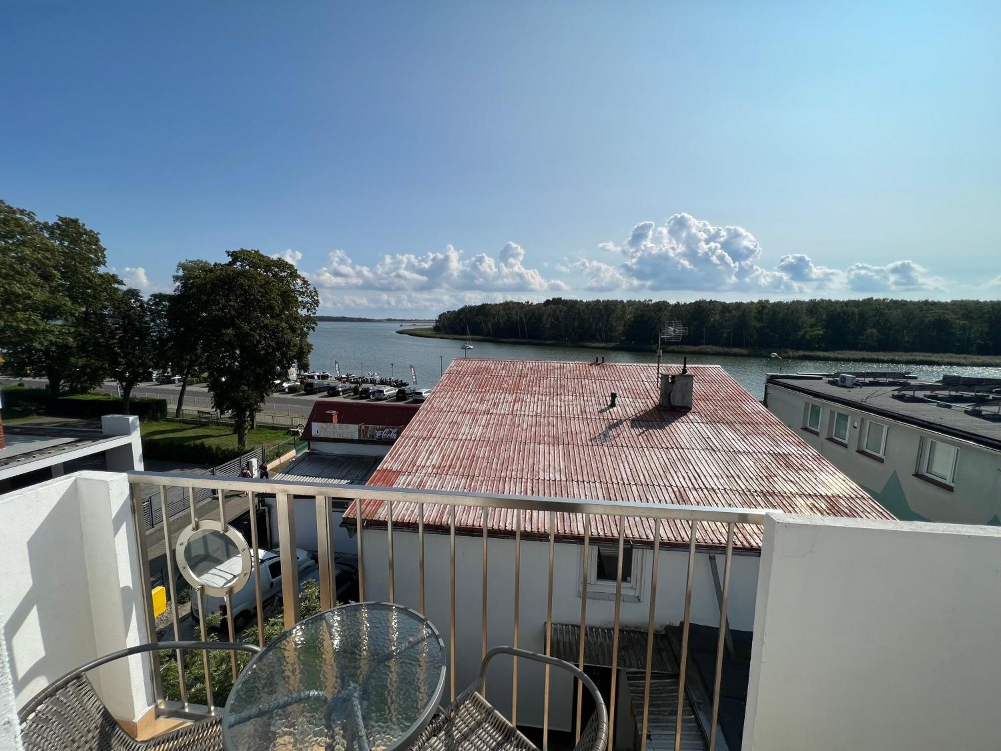Dom Wczasowy Koral Dziwnow Bagian luar foto