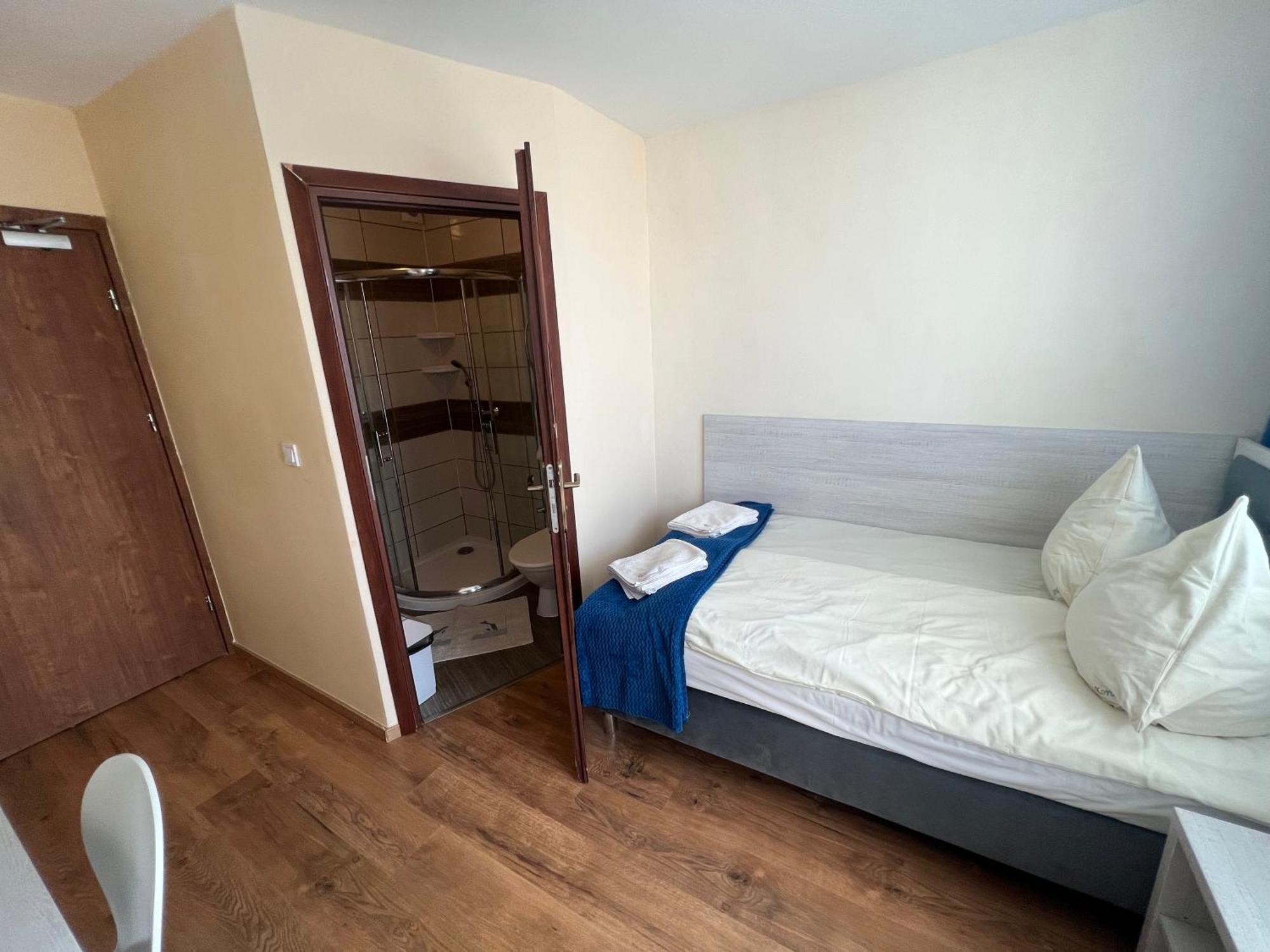 Dom Wczasowy Koral Dziwnow Bagian luar foto