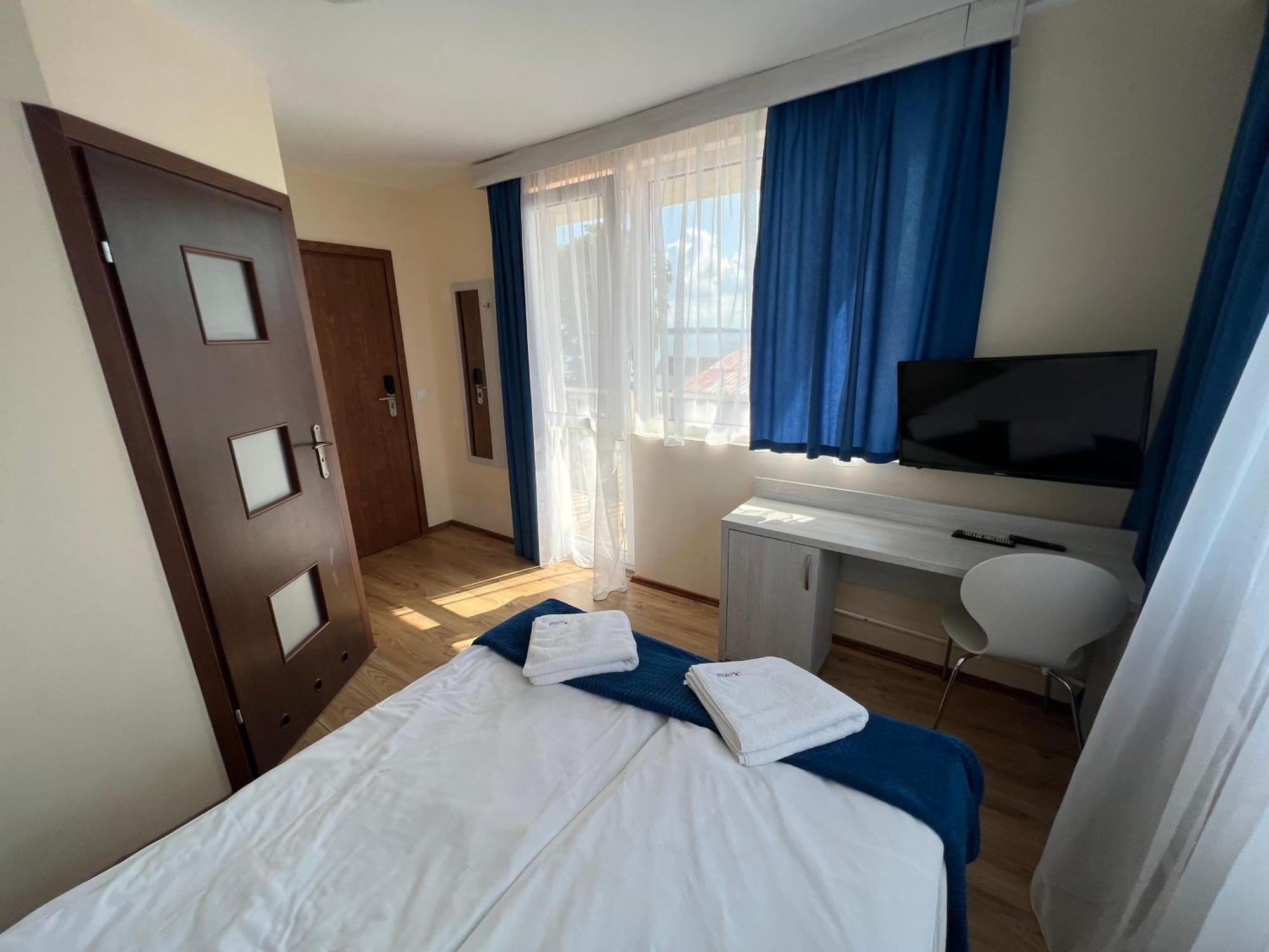 Dom Wczasowy Koral Dziwnow Bagian luar foto