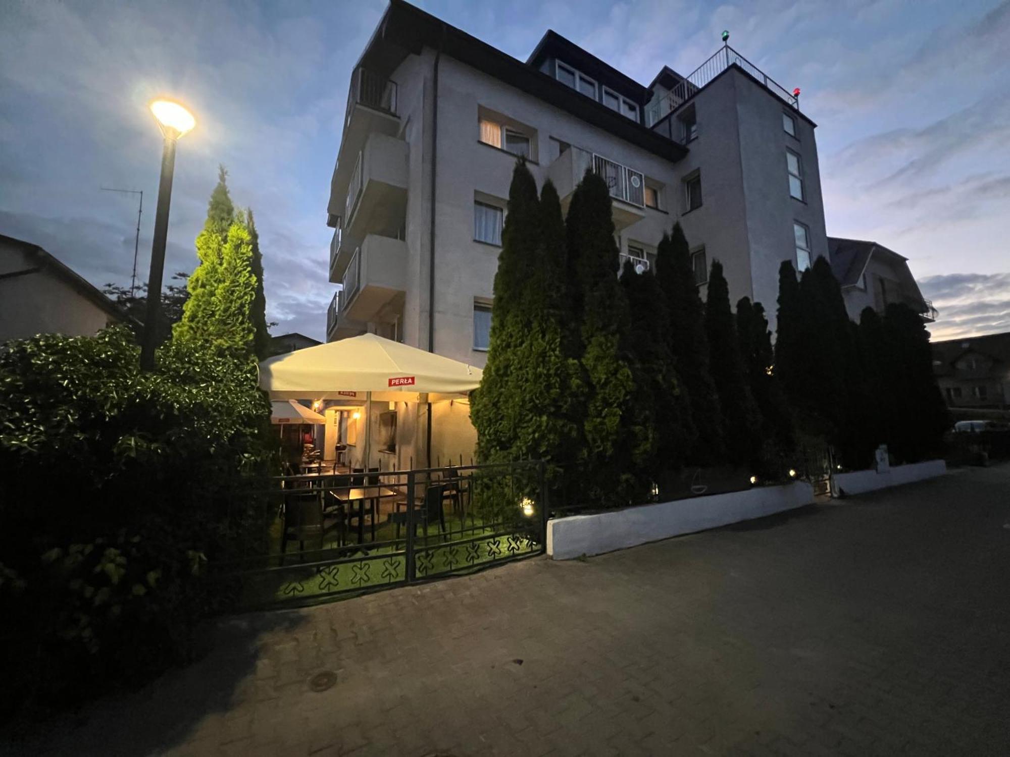 Dom Wczasowy Koral Dziwnow Bagian luar foto